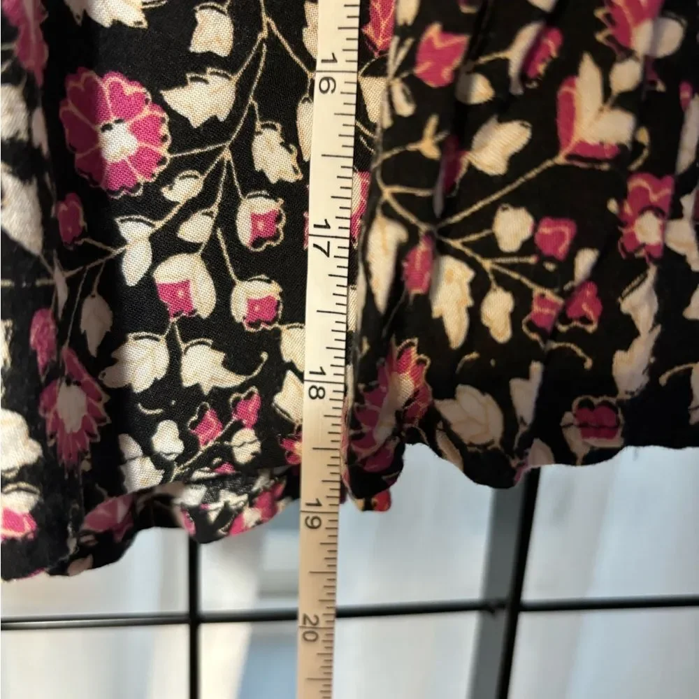 Lane Bryant Ditsy Floral Black and Pink Ruffled Skirt EUC